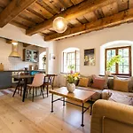Kristian - House And Garden By Kh Cesky Krumlov